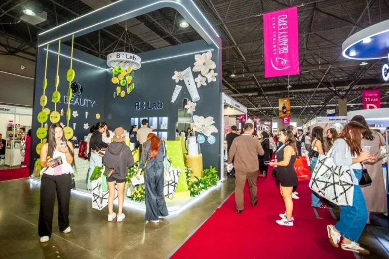 哈萨克斯坦美容展览会现场照片4