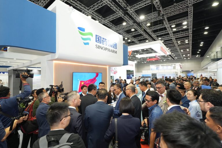 马来西亚医疗器械及康复展览会CMEF现场照片3