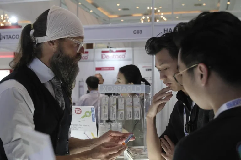 印尼雅加达口腔及牙科展览会现场照片3