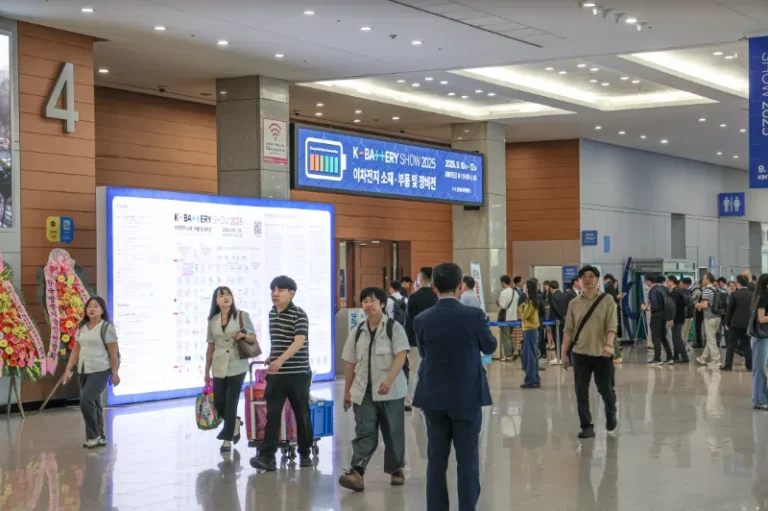 韩国首尔二次电池展览会现场照片4