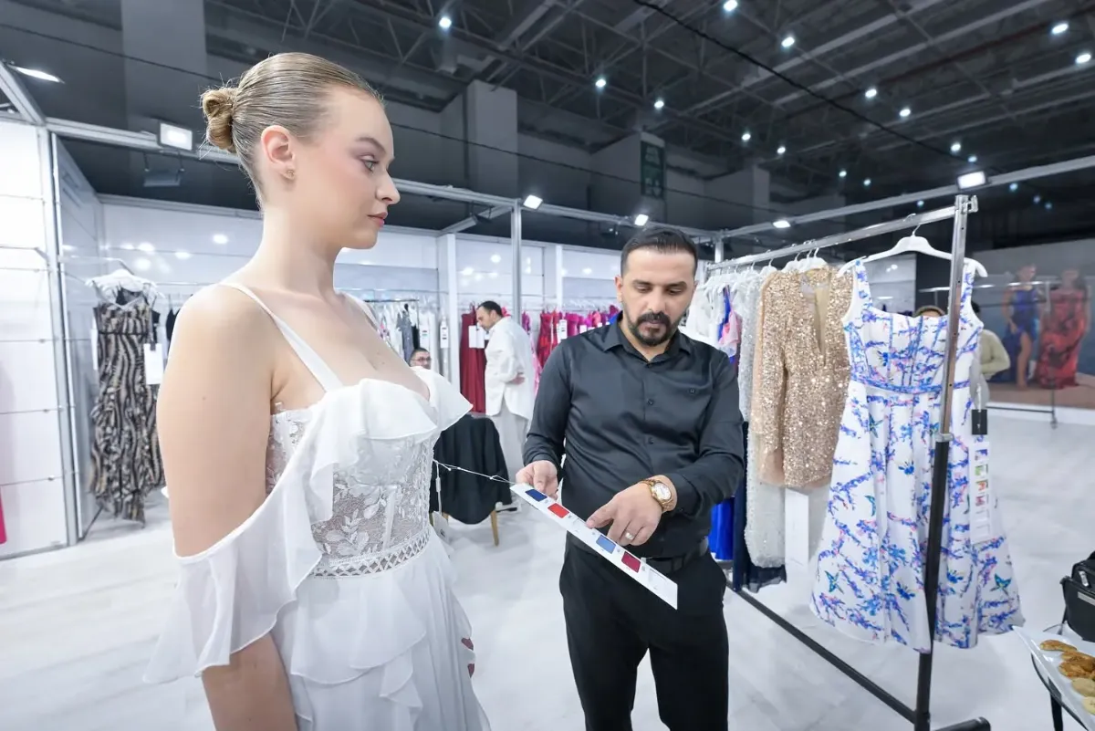 伊兹密尔婚纱礼服展展台