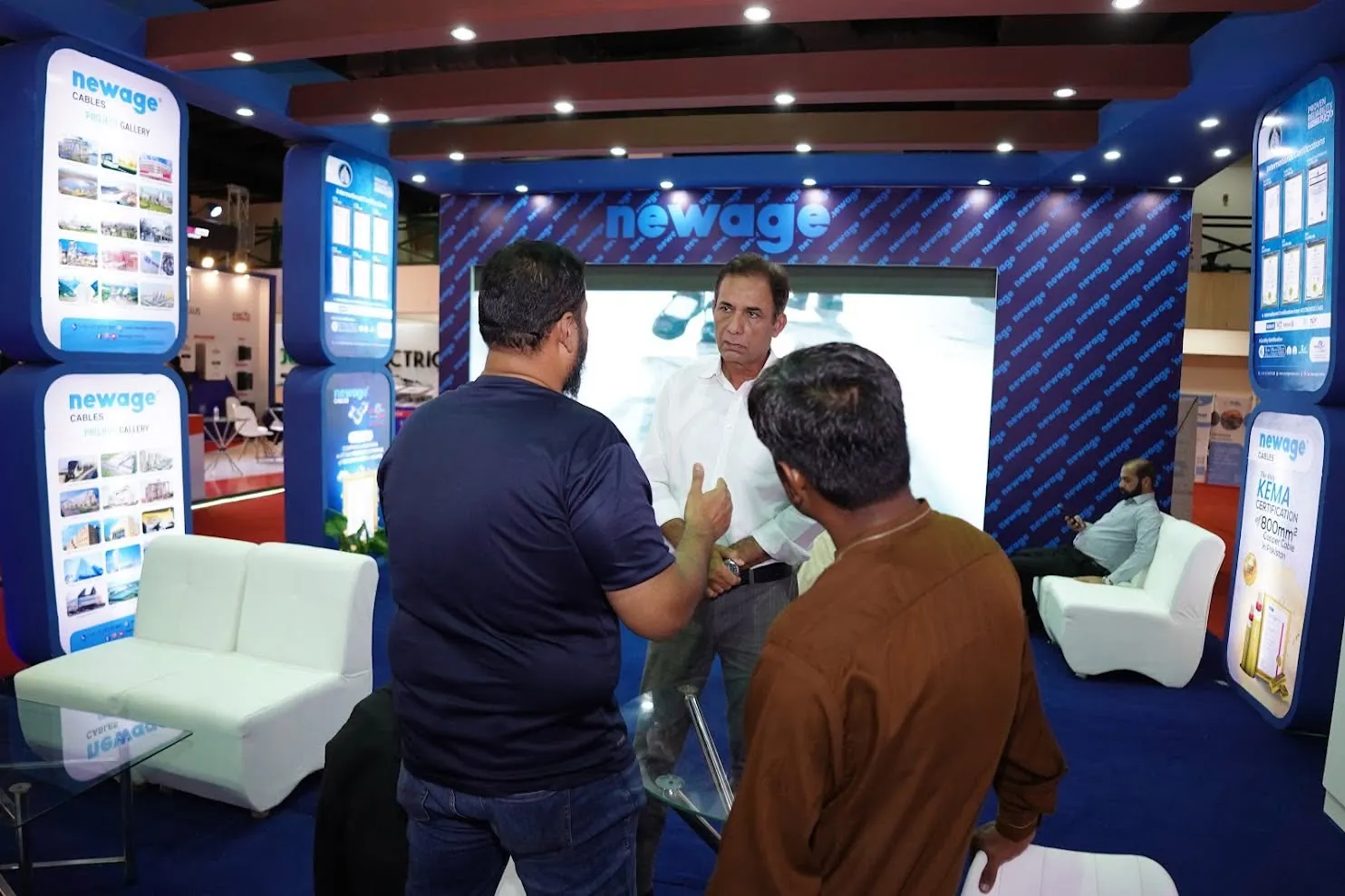 ITIF ASIA展会现场工业设备展示